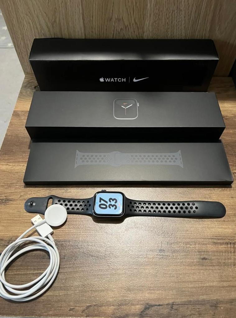 Nike Apple Watch se 44mm cellular | in 
